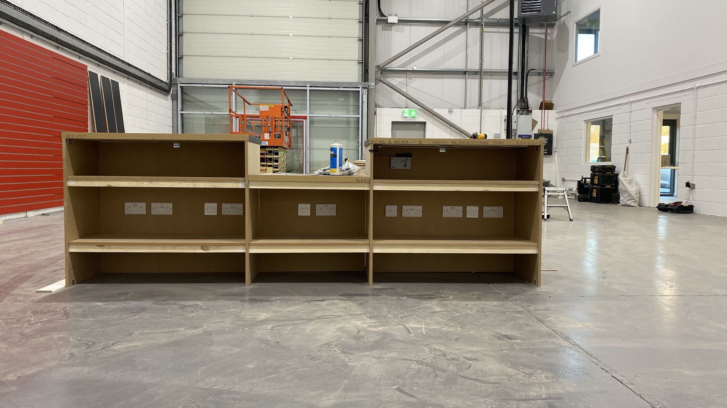Power installation to the new trade counter