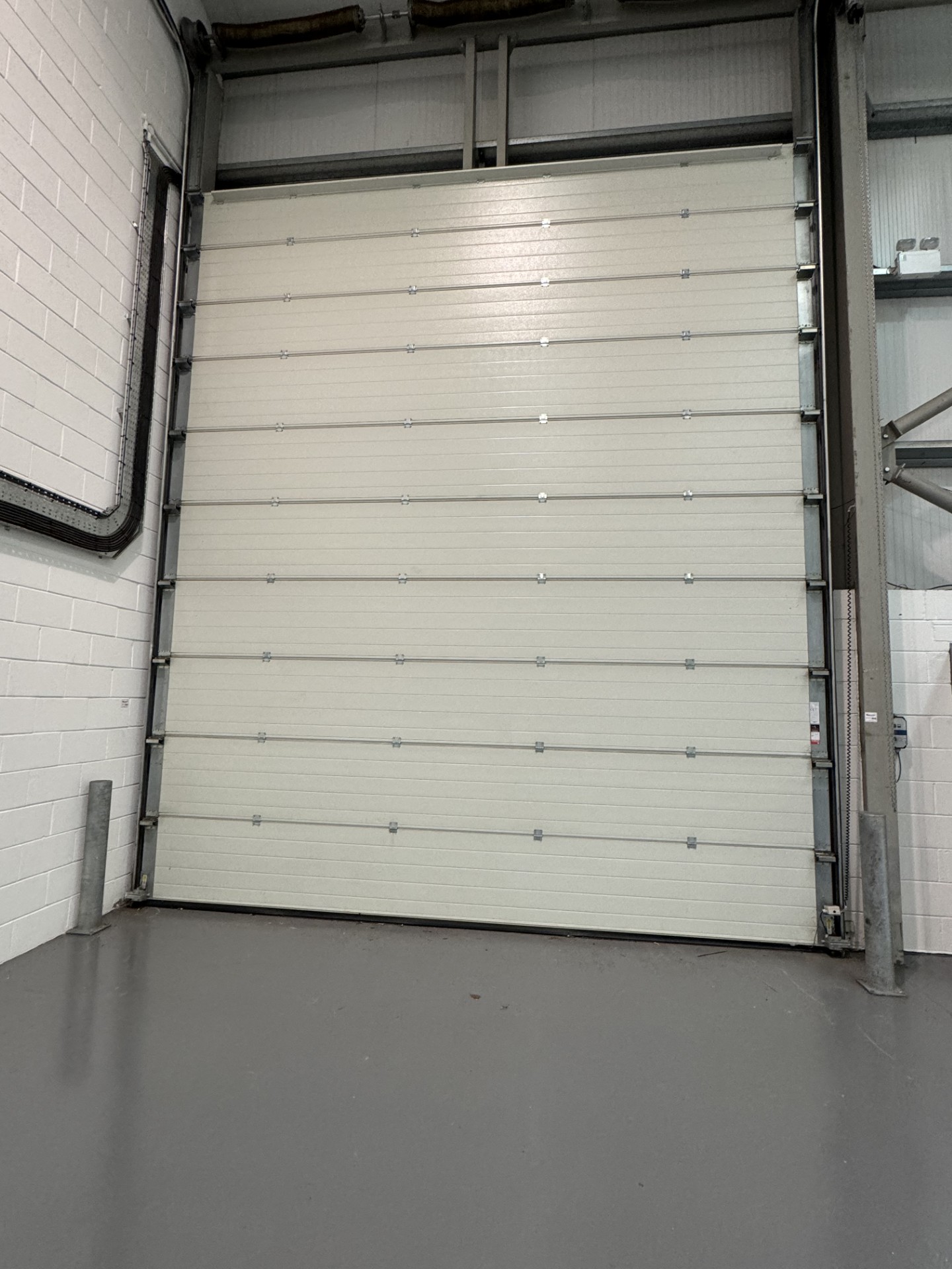 Existing roller-shutter entrance